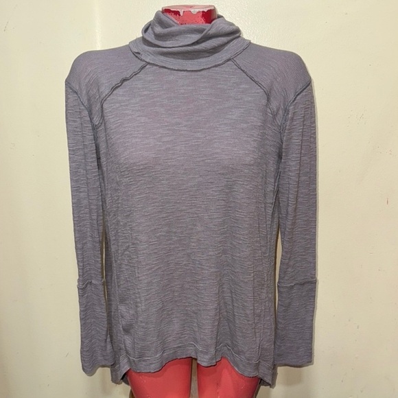 Free people split back cowl neck high low small shirt top - Picture 2 of 3